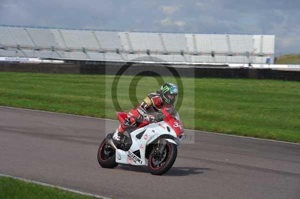 Motorcycle action photographs;Rockingham;Rockingham photographs;event digital images;eventdigitalimages;no limits trackday;peter wileman photography;rockingham corby northamptonshire;trackday;trackday digital images;trackday photos