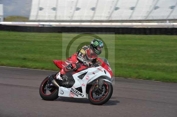 Motorcycle action photographs;Rockingham;Rockingham photographs;event digital images;eventdigitalimages;no limits trackday;peter wileman photography;rockingham corby northamptonshire;trackday;trackday digital images;trackday photos