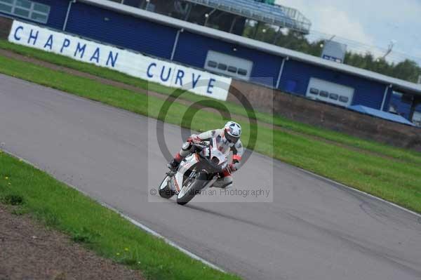Motorcycle action photographs;Rockingham;Rockingham photographs;event digital images;eventdigitalimages;no limits trackday;peter wileman photography;rockingham corby northamptonshire;trackday;trackday digital images;trackday photos
