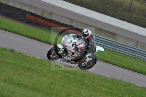 Motorcycle action photographs;Rockingham;Rockingham photographs;event digital images;eventdigitalimages;no limits trackday;peter wileman photography;rockingham corby northamptonshire;trackday;trackday digital images;trackday photos