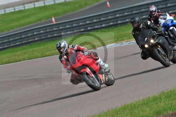 Motorcycle action photographs;Rockingham;Rockingham photographs;event digital images;eventdigitalimages;no limits trackday;peter wileman photography;rockingham corby northamptonshire;trackday;trackday digital images;trackday photos