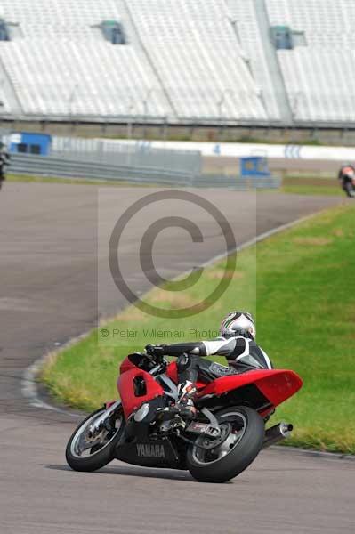Motorcycle action photographs;Rockingham;Rockingham photographs;event digital images;eventdigitalimages;no limits trackday;peter wileman photography;rockingham corby northamptonshire;trackday;trackday digital images;trackday photos