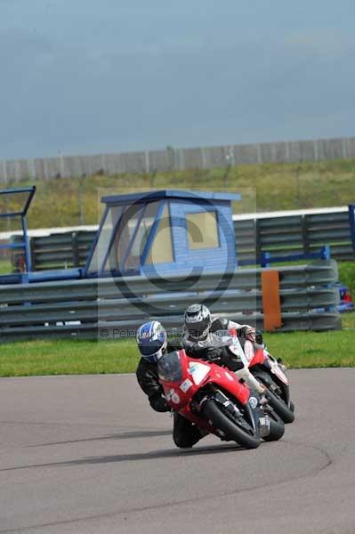 Motorcycle action photographs;Rockingham;Rockingham photographs;event digital images;eventdigitalimages;no limits trackday;peter wileman photography;rockingham corby northamptonshire;trackday;trackday digital images;trackday photos