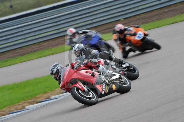 Motorcycle action photographs;Rockingham;Rockingham photographs;event digital images;eventdigitalimages;no limits trackday;peter wileman photography;rockingham corby northamptonshire;trackday;trackday digital images;trackday photos