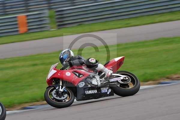 Motorcycle action photographs;Rockingham;Rockingham photographs;event digital images;eventdigitalimages;no limits trackday;peter wileman photography;rockingham corby northamptonshire;trackday;trackday digital images;trackday photos
