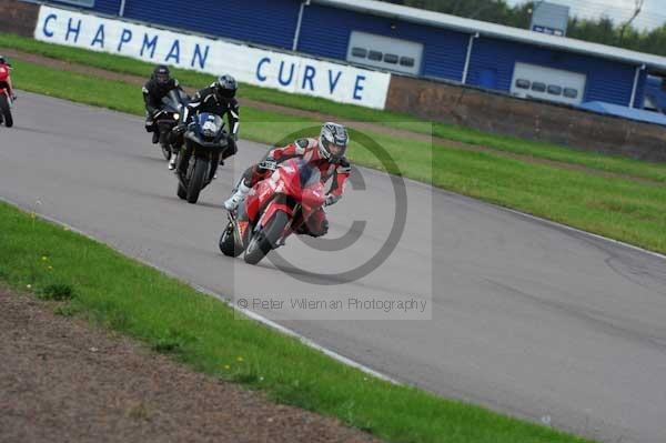 Motorcycle action photographs;Rockingham;Rockingham photographs;event digital images;eventdigitalimages;no limits trackday;peter wileman photography;rockingham corby northamptonshire;trackday;trackday digital images;trackday photos