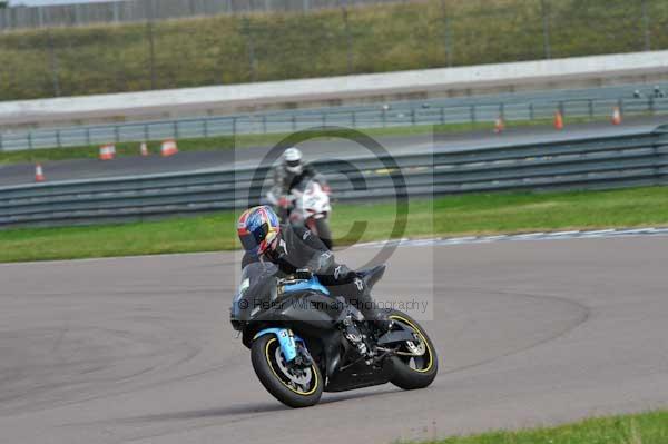 Motorcycle action photographs;Rockingham;Rockingham photographs;event digital images;eventdigitalimages;no limits trackday;peter wileman photography;rockingham corby northamptonshire;trackday;trackday digital images;trackday photos