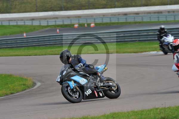 Motorcycle action photographs;Rockingham;Rockingham photographs;event digital images;eventdigitalimages;no limits trackday;peter wileman photography;rockingham corby northamptonshire;trackday;trackday digital images;trackday photos