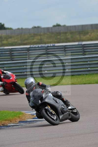 Motorcycle action photographs;Rockingham;Rockingham photographs;event digital images;eventdigitalimages;no limits trackday;peter wileman photography;rockingham corby northamptonshire;trackday;trackday digital images;trackday photos