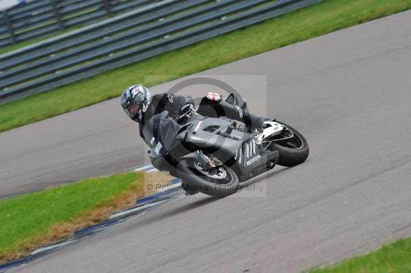Motorcycle action photographs;Rockingham;Rockingham photographs;event digital images;eventdigitalimages;no limits trackday;peter wileman photography;rockingham corby northamptonshire;trackday;trackday digital images;trackday photos