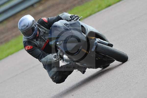 Motorcycle action photographs;Rockingham;Rockingham photographs;event digital images;eventdigitalimages;no limits trackday;peter wileman photography;rockingham corby northamptonshire;trackday;trackday digital images;trackday photos
