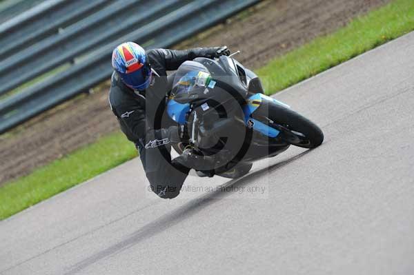 Motorcycle action photographs;Rockingham;Rockingham photographs;event digital images;eventdigitalimages;no limits trackday;peter wileman photography;rockingham corby northamptonshire;trackday;trackday digital images;trackday photos