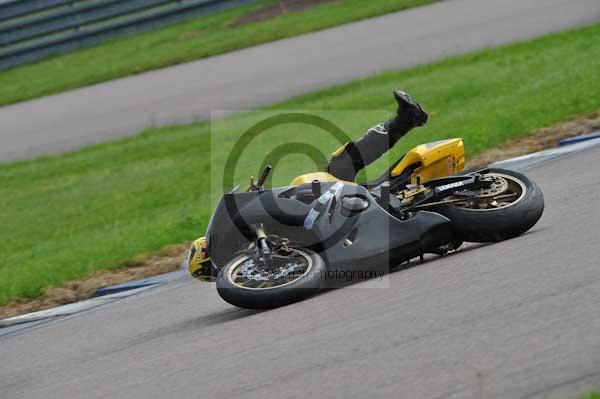 Motorcycle action photographs;Rockingham;Rockingham photographs;event digital images;eventdigitalimages;no limits trackday;peter wileman photography;rockingham corby northamptonshire;trackday;trackday digital images;trackday photos