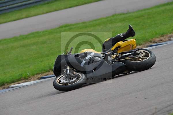 Motorcycle action photographs;Rockingham;Rockingham photographs;event digital images;eventdigitalimages;no limits trackday;peter wileman photography;rockingham corby northamptonshire;trackday;trackday digital images;trackday photos
