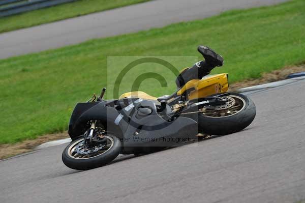 Motorcycle action photographs;Rockingham;Rockingham photographs;event digital images;eventdigitalimages;no limits trackday;peter wileman photography;rockingham corby northamptonshire;trackday;trackday digital images;trackday photos
