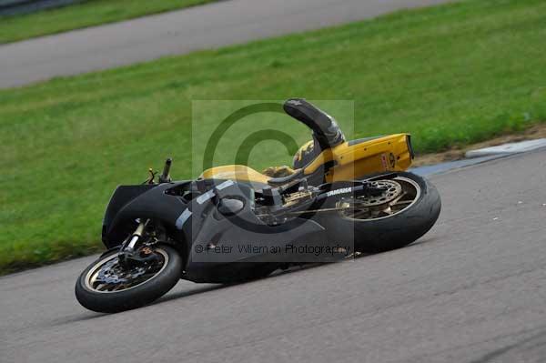 Motorcycle action photographs;Rockingham;Rockingham photographs;event digital images;eventdigitalimages;no limits trackday;peter wileman photography;rockingham corby northamptonshire;trackday;trackday digital images;trackday photos