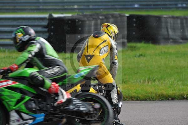 Motorcycle action photographs;Rockingham;Rockingham photographs;event digital images;eventdigitalimages;no limits trackday;peter wileman photography;rockingham corby northamptonshire;trackday;trackday digital images;trackday photos