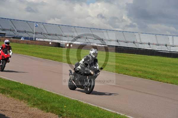Motorcycle action photographs;Rockingham;Rockingham photographs;event digital images;eventdigitalimages;no limits trackday;peter wileman photography;rockingham corby northamptonshire;trackday;trackday digital images;trackday photos