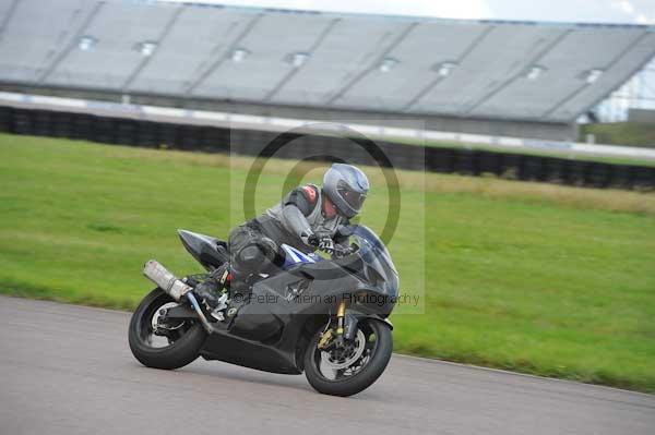 Motorcycle action photographs;Rockingham;Rockingham photographs;event digital images;eventdigitalimages;no limits trackday;peter wileman photography;rockingham corby northamptonshire;trackday;trackday digital images;trackday photos