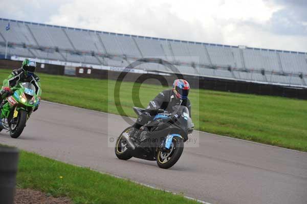 Motorcycle action photographs;Rockingham;Rockingham photographs;event digital images;eventdigitalimages;no limits trackday;peter wileman photography;rockingham corby northamptonshire;trackday;trackday digital images;trackday photos