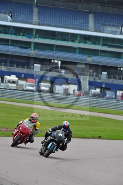 Motorcycle action photographs;Rockingham;Rockingham photographs;event digital images;eventdigitalimages;no limits trackday;peter wileman photography;rockingham corby northamptonshire;trackday;trackday digital images;trackday photos