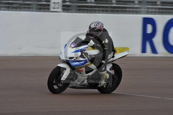 Motorcycle action photographs;Rockingham;Rockingham photographs;event digital images;eventdigitalimages;no limits trackday;peter wileman photography;rockingham corby northamptonshire;trackday;trackday digital images;trackday photos