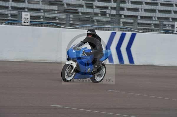 Motorcycle action photographs;Rockingham;Rockingham photographs;event digital images;eventdigitalimages;no limits trackday;peter wileman photography;rockingham corby northamptonshire;trackday;trackday digital images;trackday photos