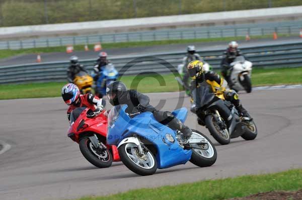 Motorcycle action photographs;Rockingham;Rockingham photographs;event digital images;eventdigitalimages;no limits trackday;peter wileman photography;rockingham corby northamptonshire;trackday;trackday digital images;trackday photos