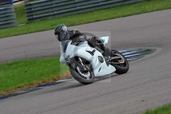 Motorcycle action photographs;Rockingham;Rockingham photographs;event digital images;eventdigitalimages;no limits trackday;peter wileman photography;rockingham corby northamptonshire;trackday;trackday digital images;trackday photos