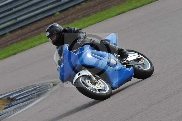 Motorcycle action photographs;Rockingham;Rockingham photographs;event digital images;eventdigitalimages;no limits trackday;peter wileman photography;rockingham corby northamptonshire;trackday;trackday digital images;trackday photos