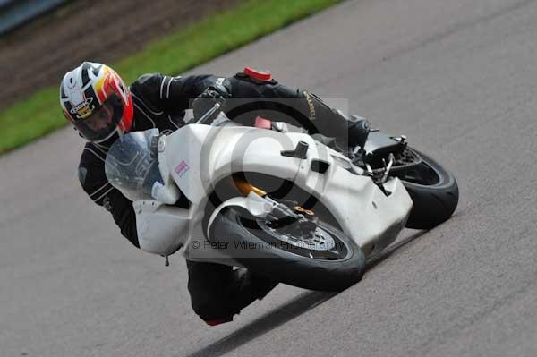 Motorcycle action photographs;Rockingham;Rockingham photographs;event digital images;eventdigitalimages;no limits trackday;peter wileman photography;rockingham corby northamptonshire;trackday;trackday digital images;trackday photos