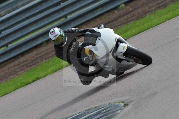 Motorcycle action photographs;Rockingham;Rockingham photographs;event digital images;eventdigitalimages;no limits trackday;peter wileman photography;rockingham corby northamptonshire;trackday;trackday digital images;trackday photos