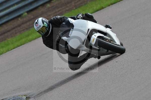 Motorcycle action photographs;Rockingham;Rockingham photographs;event digital images;eventdigitalimages;no limits trackday;peter wileman photography;rockingham corby northamptonshire;trackday;trackday digital images;trackday photos
