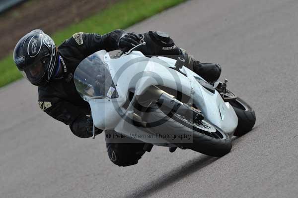 Motorcycle action photographs;Rockingham;Rockingham photographs;event digital images;eventdigitalimages;no limits trackday;peter wileman photography;rockingham corby northamptonshire;trackday;trackday digital images;trackday photos