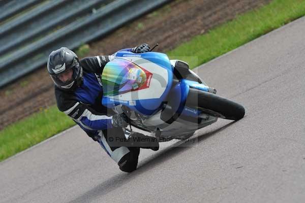 Motorcycle action photographs;Rockingham;Rockingham photographs;event digital images;eventdigitalimages;no limits trackday;peter wileman photography;rockingham corby northamptonshire;trackday;trackday digital images;trackday photos
