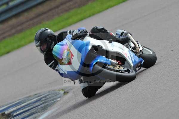 Motorcycle action photographs;Rockingham;Rockingham photographs;event digital images;eventdigitalimages;no limits trackday;peter wileman photography;rockingham corby northamptonshire;trackday;trackday digital images;trackday photos