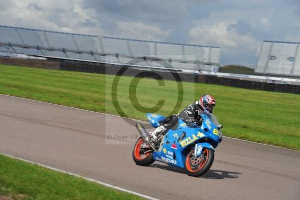 Motorcycle action photographs;Rockingham;Rockingham photographs;event digital images;eventdigitalimages;no limits trackday;peter wileman photography;rockingham corby northamptonshire;trackday;trackday digital images;trackday photos