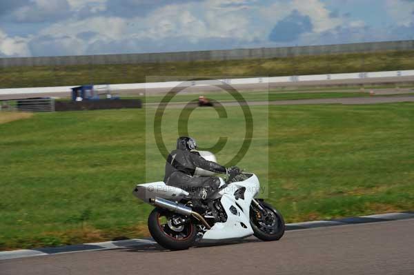 Motorcycle action photographs;Rockingham;Rockingham photographs;event digital images;eventdigitalimages;no limits trackday;peter wileman photography;rockingham corby northamptonshire;trackday;trackday digital images;trackday photos