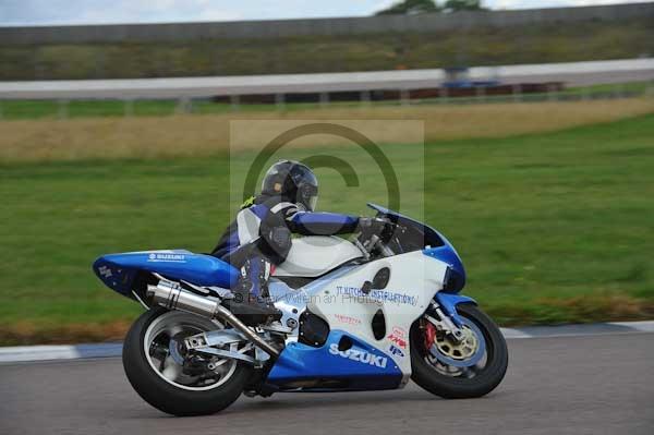 Motorcycle action photographs;Rockingham;Rockingham photographs;event digital images;eventdigitalimages;no limits trackday;peter wileman photography;rockingham corby northamptonshire;trackday;trackday digital images;trackday photos