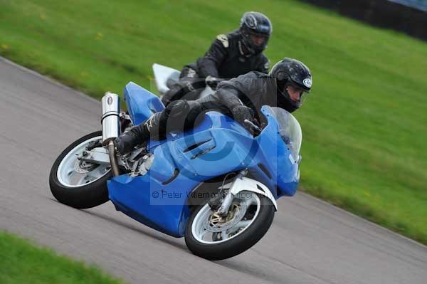 Motorcycle action photographs;Rockingham;Rockingham photographs;event digital images;eventdigitalimages;no limits trackday;peter wileman photography;rockingham corby northamptonshire;trackday;trackday digital images;trackday photos