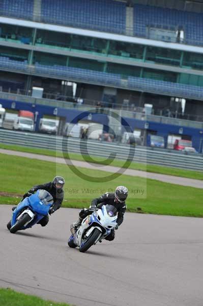 Motorcycle action photographs;Rockingham;Rockingham photographs;event digital images;eventdigitalimages;no limits trackday;peter wileman photography;rockingham corby northamptonshire;trackday;trackday digital images;trackday photos