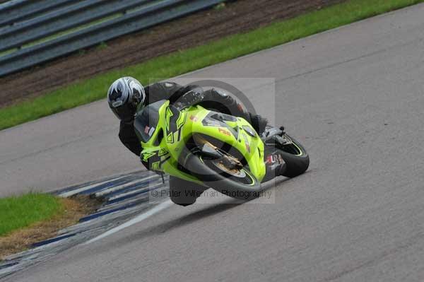 Motorcycle action photographs;Rockingham;Rockingham photographs;event digital images;eventdigitalimages;no limits trackday;peter wileman photography;rockingham corby northamptonshire;trackday;trackday digital images;trackday photos