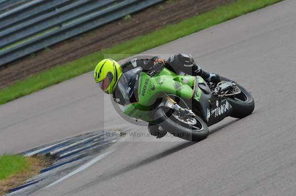 Motorcycle action photographs;Rockingham;Rockingham photographs;event digital images;eventdigitalimages;no limits trackday;peter wileman photography;rockingham corby northamptonshire;trackday;trackday digital images;trackday photos