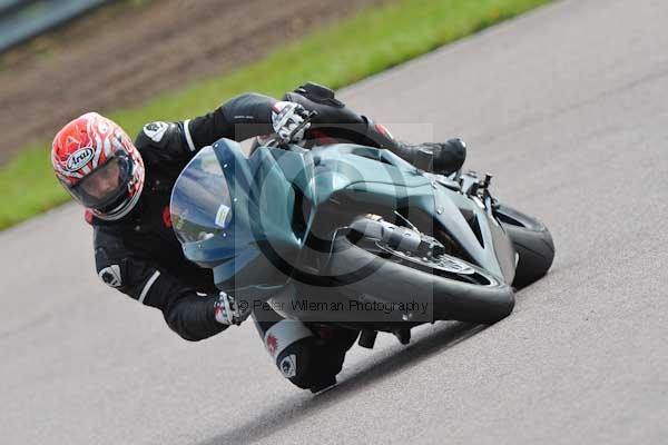 Motorcycle action photographs;Rockingham;Rockingham photographs;event digital images;eventdigitalimages;no limits trackday;peter wileman photography;rockingham corby northamptonshire;trackday;trackday digital images;trackday photos