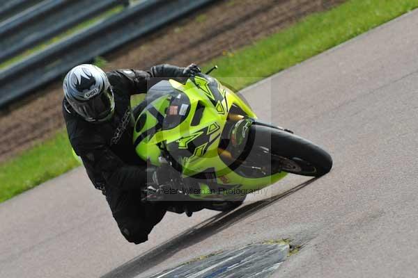 Motorcycle action photographs;Rockingham;Rockingham photographs;event digital images;eventdigitalimages;no limits trackday;peter wileman photography;rockingham corby northamptonshire;trackday;trackday digital images;trackday photos