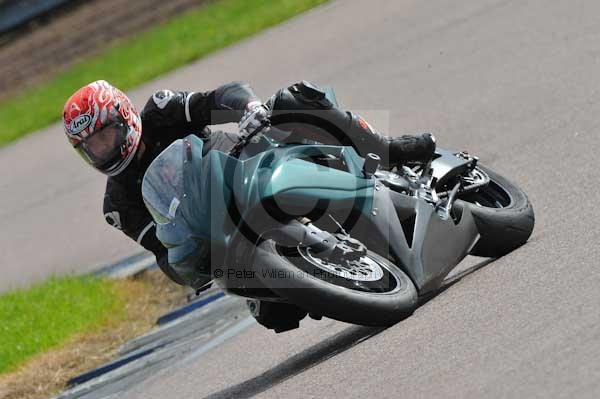 Motorcycle action photographs;Rockingham;Rockingham photographs;event digital images;eventdigitalimages;no limits trackday;peter wileman photography;rockingham corby northamptonshire;trackday;trackday digital images;trackday photos