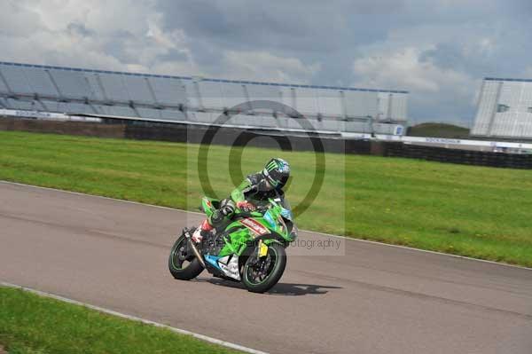 Motorcycle action photographs;Rockingham;Rockingham photographs;event digital images;eventdigitalimages;no limits trackday;peter wileman photography;rockingham corby northamptonshire;trackday;trackday digital images;trackday photos