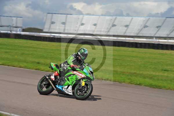 Motorcycle action photographs;Rockingham;Rockingham photographs;event digital images;eventdigitalimages;no limits trackday;peter wileman photography;rockingham corby northamptonshire;trackday;trackday digital images;trackday photos