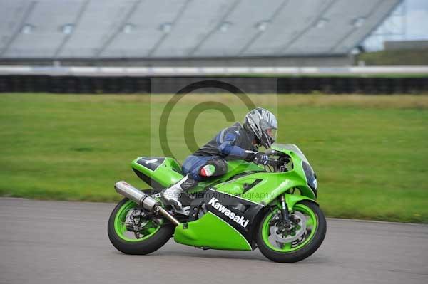 Motorcycle action photographs;Rockingham;Rockingham photographs;event digital images;eventdigitalimages;no limits trackday;peter wileman photography;rockingham corby northamptonshire;trackday;trackday digital images;trackday photos