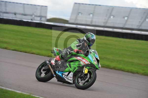 Motorcycle action photographs;Rockingham;Rockingham photographs;event digital images;eventdigitalimages;no limits trackday;peter wileman photography;rockingham corby northamptonshire;trackday;trackday digital images;trackday photos